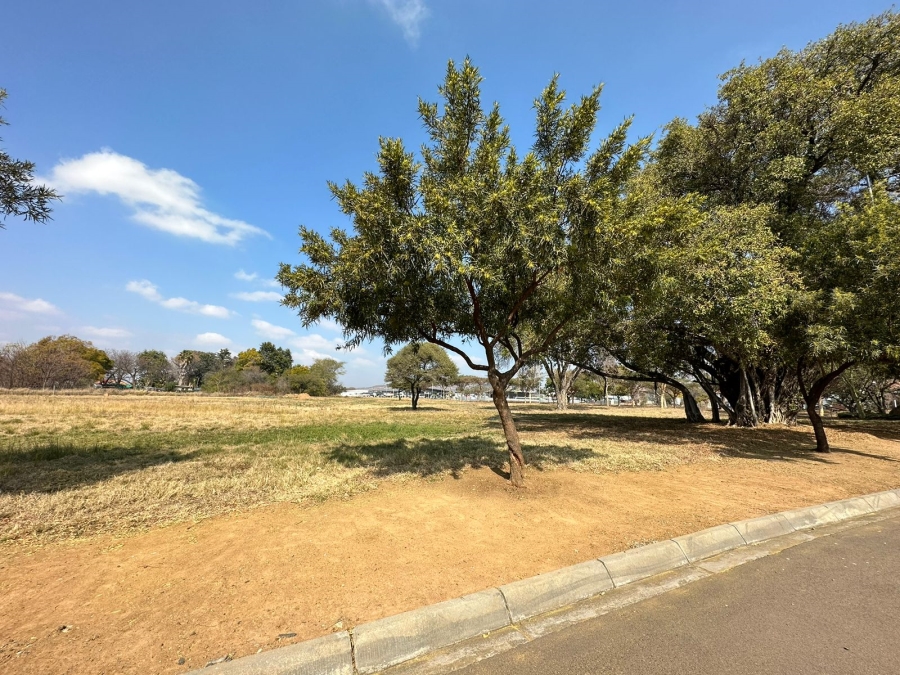 Commercial Property for Sale in Waterval East North West